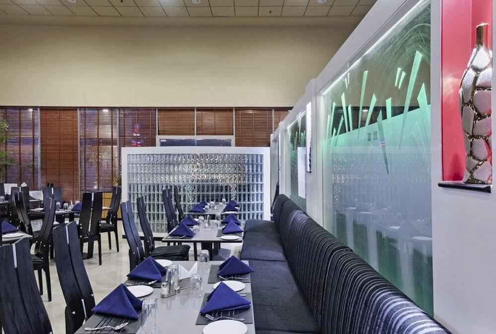 Hi 5 Hotel & Experience Нашик Екстериор снимка